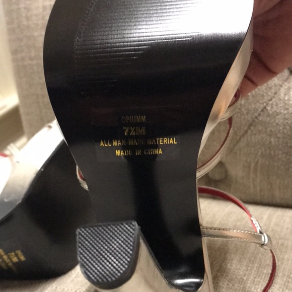 Steve Madden - Picture 2 of 3